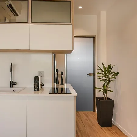 Piazza Appartamento *